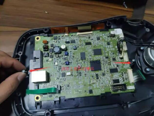 ABB機(jī)器人示教器3HAC028357-001故障維修